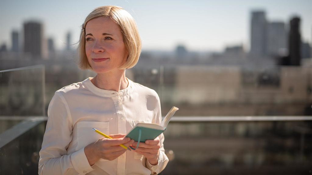 Lucy Worsley 